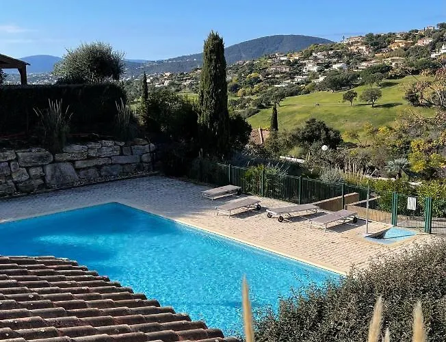 Hébergement de vacances Les Greens - Ste Maxime - 6 Pers - Wifi - Proche Plages Et Centre-ville *