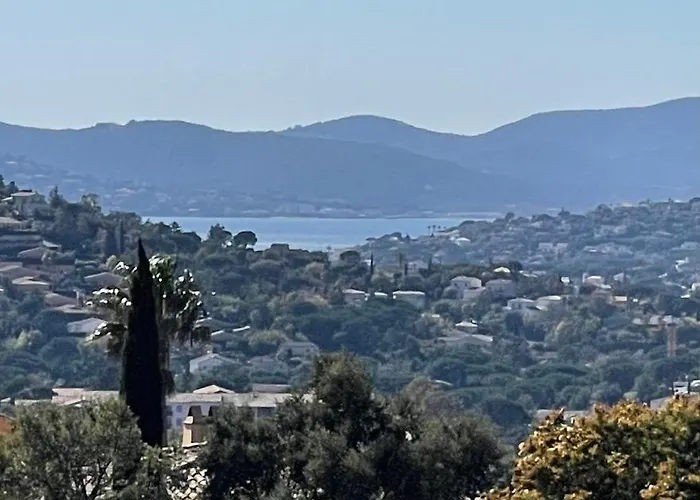 Les Greens - Ste Maxime - 6 Pers - Wifi - Proche Plages Et Centre-ville Hébergement de vacances Sainte-Maxime