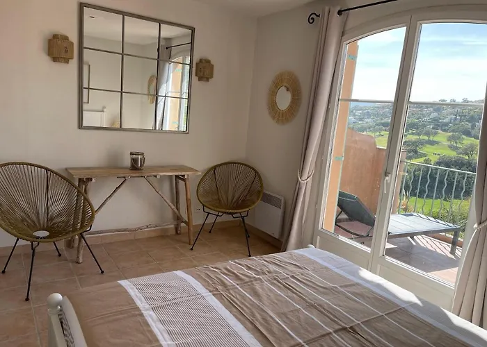 Les Greens - Ste Maxime - 6 Pers - Wifi - Proche Plages Et Centre-ville