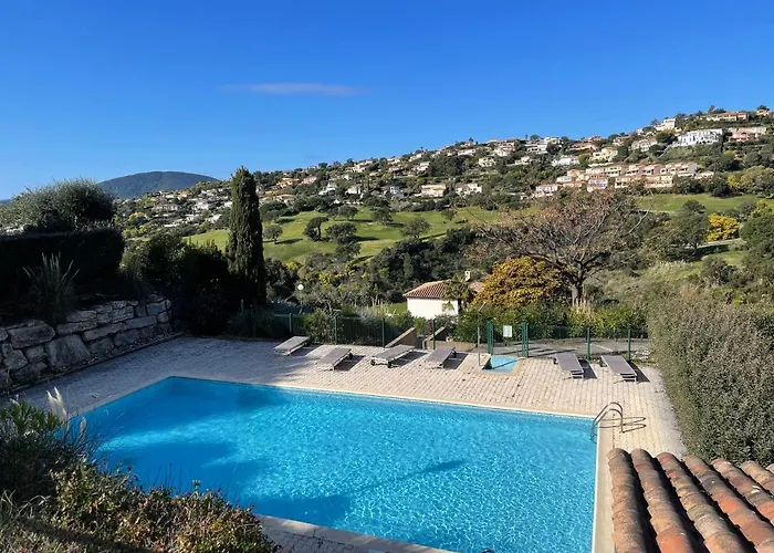 Hébergement de vacances Les Greens - Ste Maxime - 6 Pers - Wifi - Proche Plages Et Centre-ville